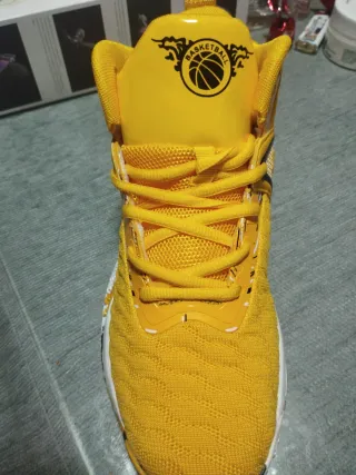 Zapatillas Baloncesto Amarillas