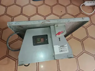 Sierra de mesa Kinzo