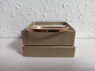 Pulsera CHAPADO Oro. Estilo Cartier.