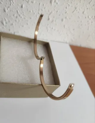 Pulsera CHAPADO Oro. Estilo Cartier.