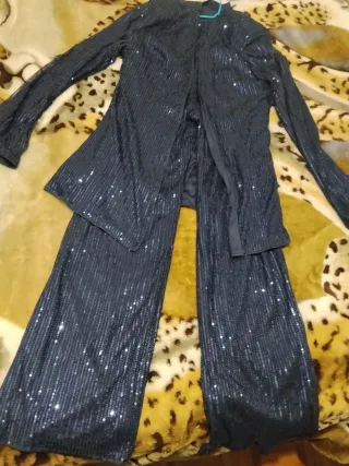 Conjunto lentejuelas mujer. Talla:M.