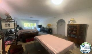 Piso en venta en Empuriabrava en Castelló d´Empúries