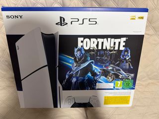 PS5 1TB Slim Fortnite Edición + Mando