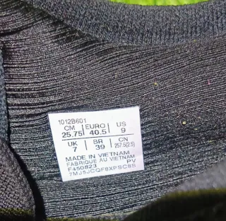 T40.5 envío incluido!! ASICS NIMBUS 26