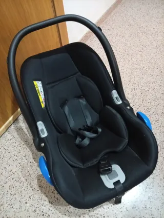 Carro de bebé marca Vizaro gris