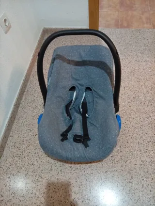 Carro de bebé marca Vizaro gris