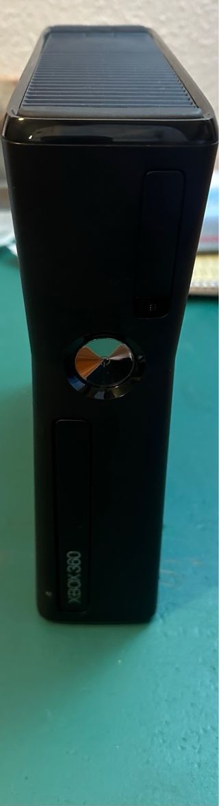Xbox 360 Slim 250GB