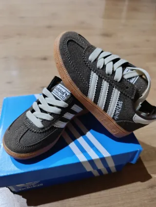 Botas Adidas Spezial niño