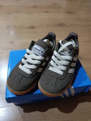 Botas Adidas Spezial niño