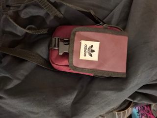 Bolso Adidas Morado y Negro
