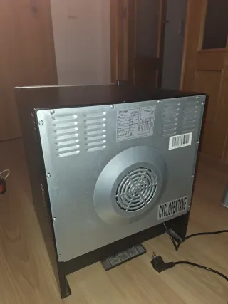 Nevera pequeña / Minibar Cecotec