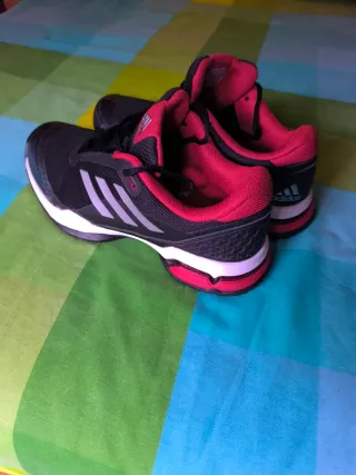 Zapatillas Adidas Barricade Club Negras/Rojas