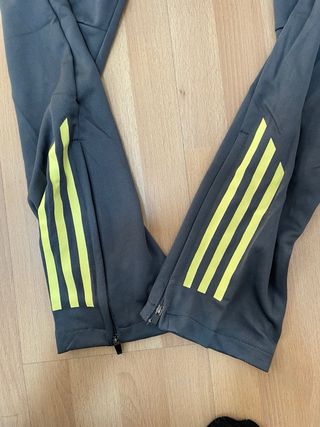 Chándal Real Madrid Adidas Gris y Amarillo