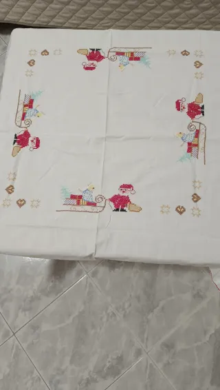 Centrotavola Natalizio Punto Croce