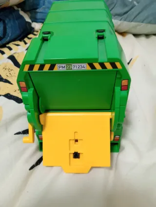Camión de basura Playmobil con contenedores