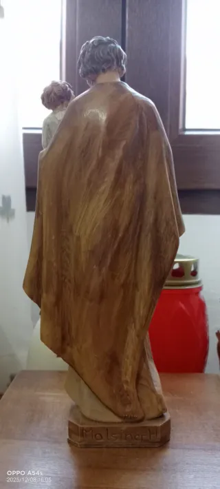 San José PVC pintado a mano. Italia