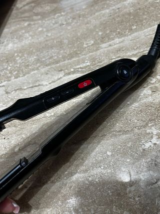 Piastra per capelli KOENIC nera