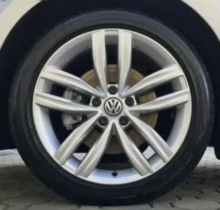 TAPABUJES CENTRO RUEDA LLANTA VOLKSWAGEN 5G0601171