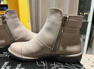 Botines Art grises mujer