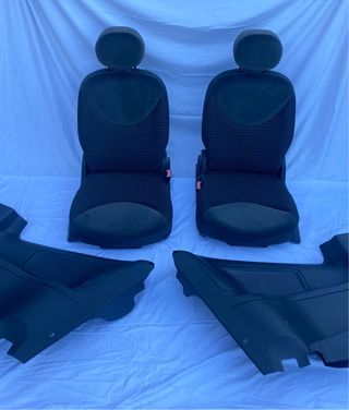 Asientos Traseros y Paneles Citroen C2