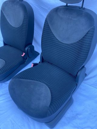 Asientos Traseros y Paneles Citroen C2