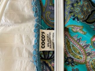 Blusa Crop Estampada Manga Larga