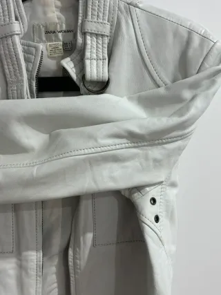 Cazadora Piel Zara Blanca Talla L
