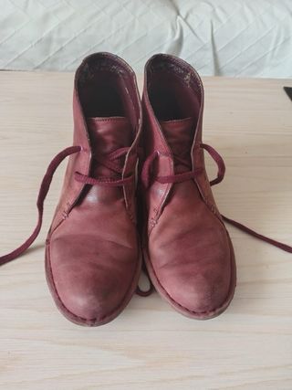 Botines Clarks de cuña rojos