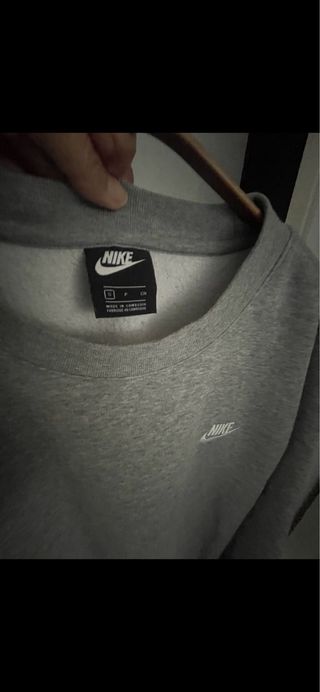 Sudadera Nike Gris