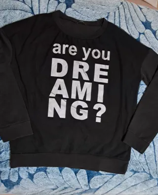 Felpa nera con tulle