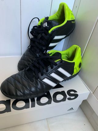 Botas de fútbol Adidas Talla 39 1/3