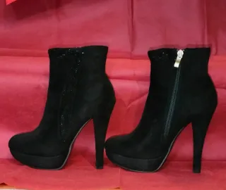 Tronchetti camoscio tacco 11cm plateau n.35