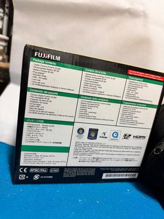 Cámara Fujifilm Finepix SL260 14MP 26x Zoom