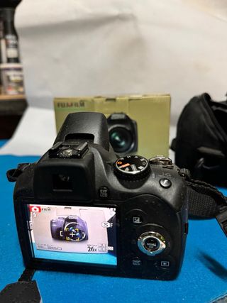 Cámara Fujifilm Finepix SL260 14MP 26x Zoom