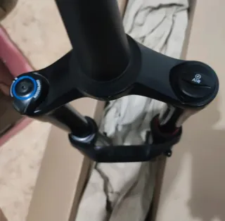 Horquilla RockShox Gold 35