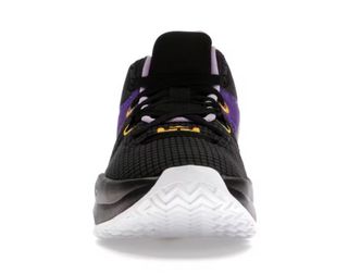Zapatilla Lebron Witness 7 Nike Negra Morada
