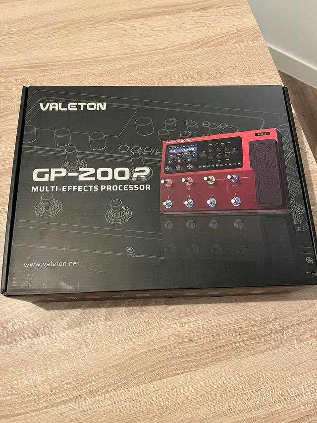 Valeton GP-200R Procesador Multi-Efectos Guitarra