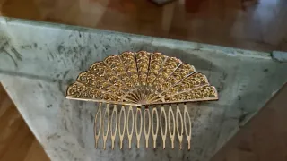 Sombrero Flamenco Rojo con Flores y Peineta