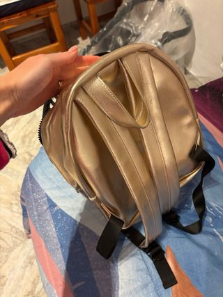 Mochila Teckel Negro Marc Tetro en dorada