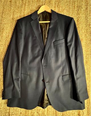 Traje de vestir azul oscuro para hombre