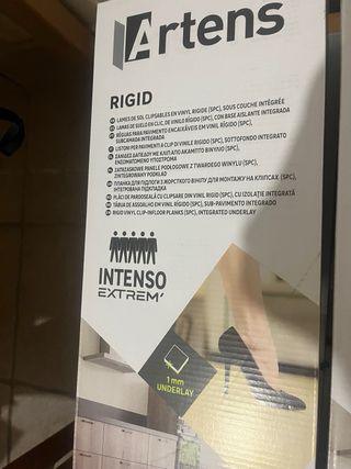 10 Cajas Suelo Vinílico Clic 15m² modelo Zaragoza