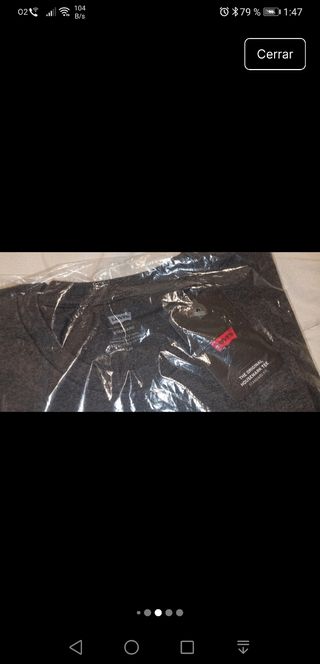 Camiseta Levi's gris oscura talla L con etiqueta