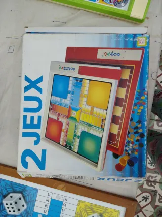 Juego de mesa 2 Juegos y adivina quien es