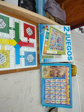 Juego de mesa 2 Juegos y adivina quien es