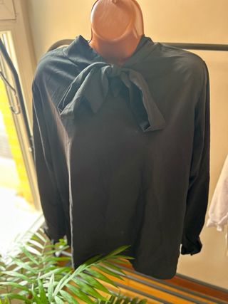 Blusas Manga Larga con Lazo