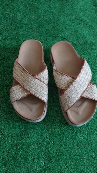 Sandalias Beige/Marrón Talla 39