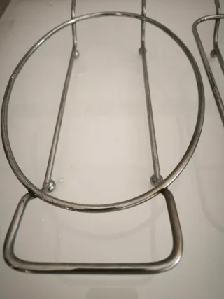 Suportes para tabuleiros de forno em metal