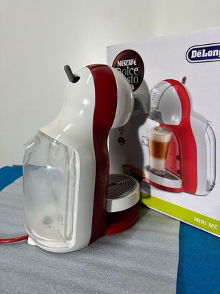 Cafetera Dolce Gusto Mini Me DeLonghi Roja