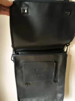 Mala de homem azul escuro