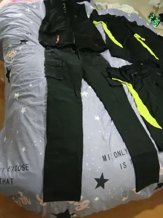 Conjunto Ropa Deportiva Chico un pantalón pitillo